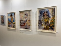 Казанлък - изложба - "Женското начало"