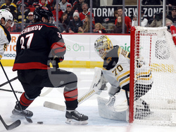 Bruins Hurricanes Hockey