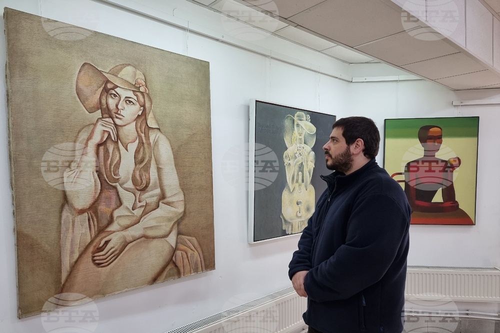 Изложба с картини „Образът на жената“ показват в Монтана по повод 8 март