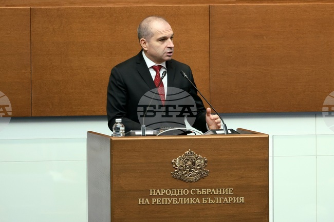 Fuel Level Sensors to Be Installed on Locomotives and Tank Cars Carrying Fuel, Transport Minister Karadjov Says