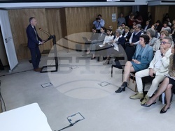 Конференция - укрепване на капацитета на България и Румъния за реформи в учебните програми