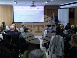 Конференция - укрепване на капацитета на България и Румъния за реформи в учебните програми