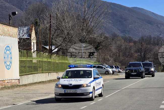 Премиерът Росен Желязков посети монтажния завод на ВМЗ „Сопот“ край село Иганово 