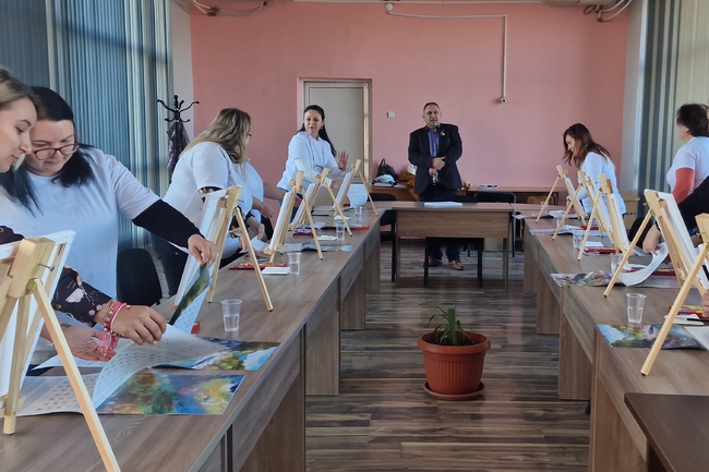 Училището в Самуил се превърна в арт ателие навръх Международния ден на жената
