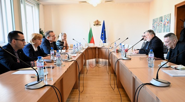 Нуждата от законодателни промени обсъдиха министър Гуцанов и представители на Съюза на военноинвалидите
