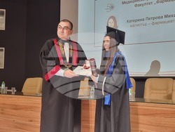 Плевен - Медицински университет - дипломиране на магистър-фармацевти
