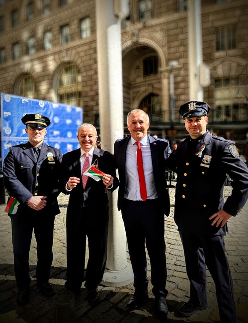 Офицер Васил Чорлев за издигането на българския флаг в Ню Йорк: Признати сме от кметството на най-известния град в света