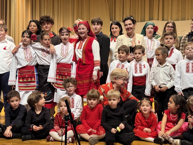 Училище „Гергана“ в Ню Йорк отбеляза мартенските празници с детски български празник 