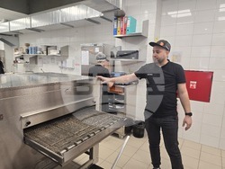 Плевен - пицария - откриване