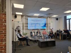 Среща разговор „Изкуственият интелект в медиите: въпроси, възможности и етика“ се състоя днес