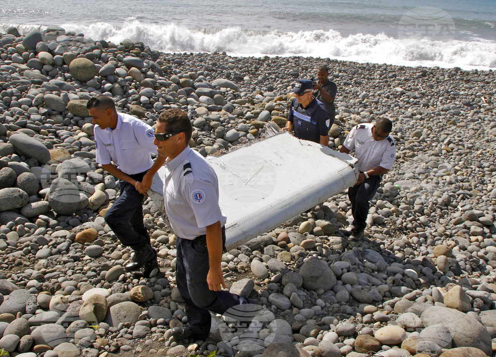 Звукът на тишината: Малайзийски самолет, изпълняващ полет от Куала Лумпур до Пекин, изчезва мистериозно преди 11 години
