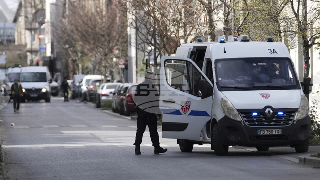 Френската полиция арестува четирима души, двама от които руски граждани, по подозрение в шпионаж