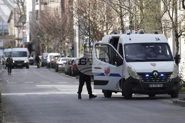 Френската полиция арестува четирима души, двама от които руски граждани, по подозрение в шпионаж