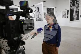 Веселина Николаева - изложба "Голямото сбогуване, голямото посрещане"