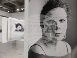 Веселина Николаева - изложба "Голямото сбогуване, голямото посрещане"