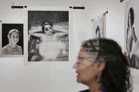 Веселина Николаева - изложба "Голямото сбогуване, голямото посрещане"