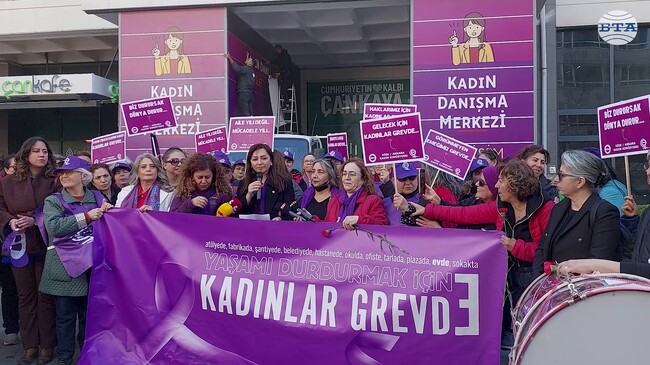 Стачка за правата на жените се проведе в Анкара