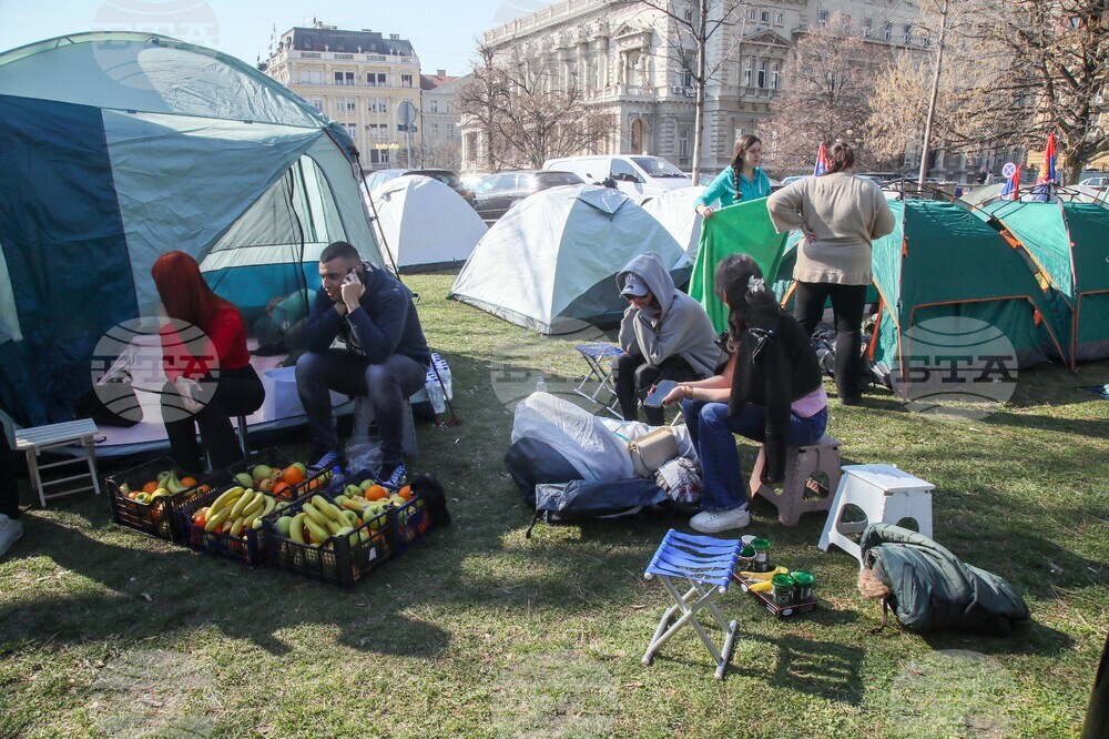 Контрапротестиращите студенти в Сърбия дадоха срок на държавата до 28 юни да реши кризата във висшето образование 
