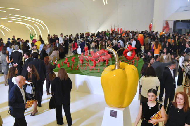 АЗЕРТАДЖ: Центърът „Гайдар Алиев“ е домакин на изложбата „Даровете на природата“ на Джузепе Карта