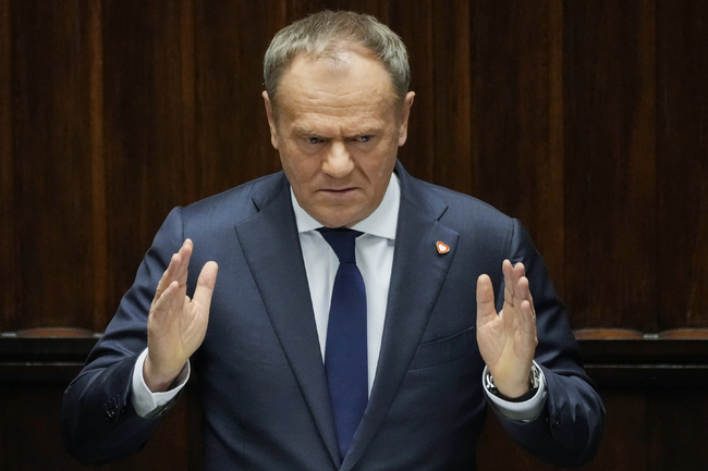 ПАП: Според Доналд Туск високият рейтинг на центристките кандидат-президенти е добра новина за Полша