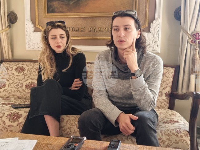 „Джон и Джо“ е премиерният спектакъл на Плевенския театър