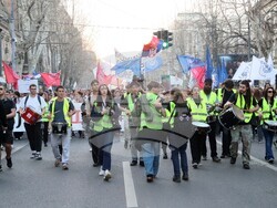Сърбия - обща стачка - гимназисти
