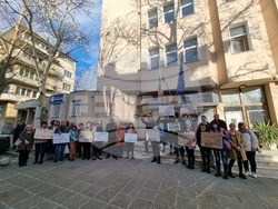 Сливен - протест - парк "Сините камъни"