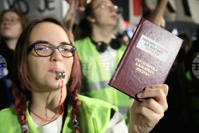 Students Call Belgrade Citizens for RTS Blockade Support