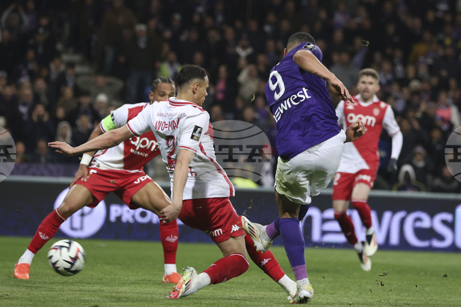 Монако победи убедително Олимпик Марсилия в битката на двата тима за Шампионската лига