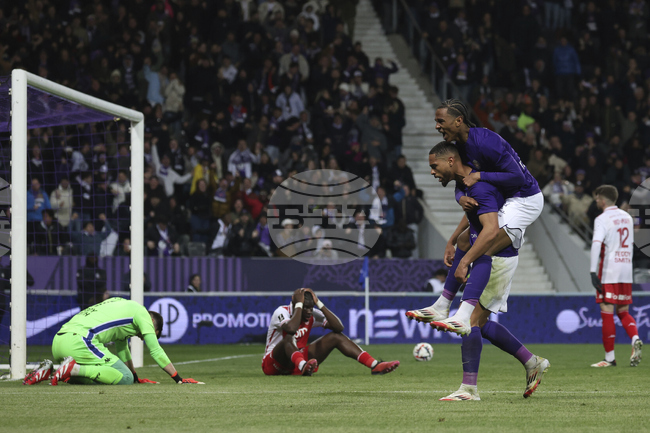 Тулуза вкара пет гола във вратата на Ница в мач от Лига 1