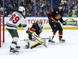 Wild Canucks Hockey