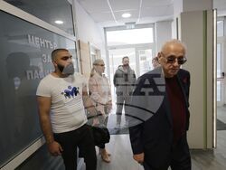 Кампания „Осем звезди в 8 болници на 8 март“