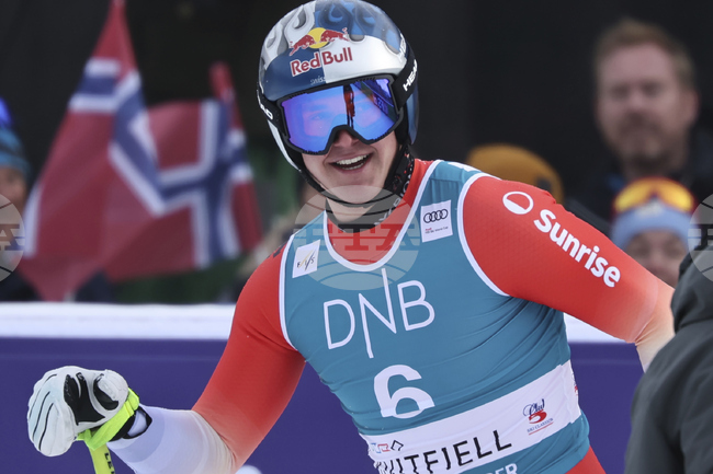 Франьо фон Алмен спечели спускането от Световната купа по ски-алпийски дисциплини в Квитфиел, швейцарците окупираха местата на подиума