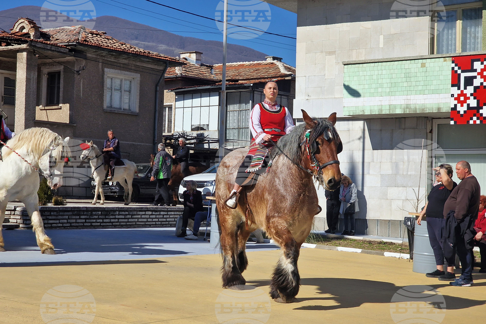 Црънча - Тодоровден - коне