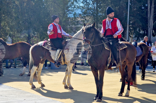 Црънча - Тодоровден - коне