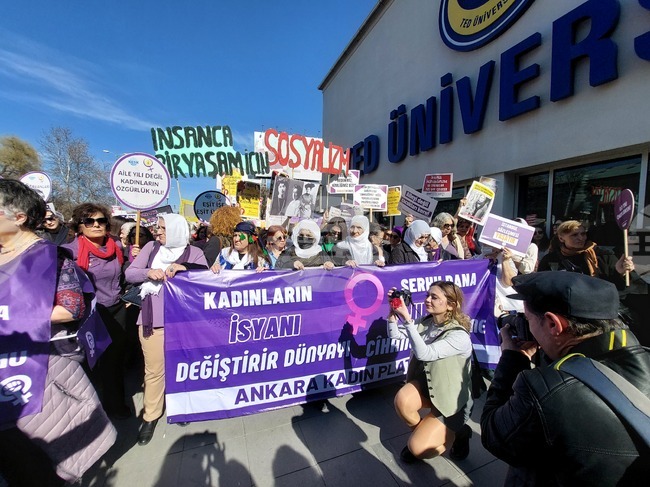 Турция - Анкара - 8 март - демонстрация