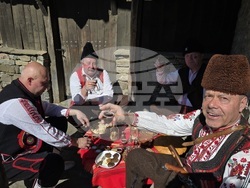 Село Чифлик - обичай „Ялова сватба“