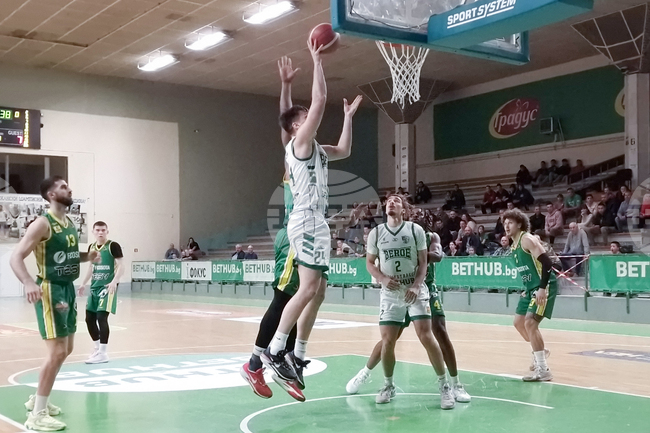 Мъжкият баскетболен Берое започна подготовка за новия сезон с поредно ново попълнение