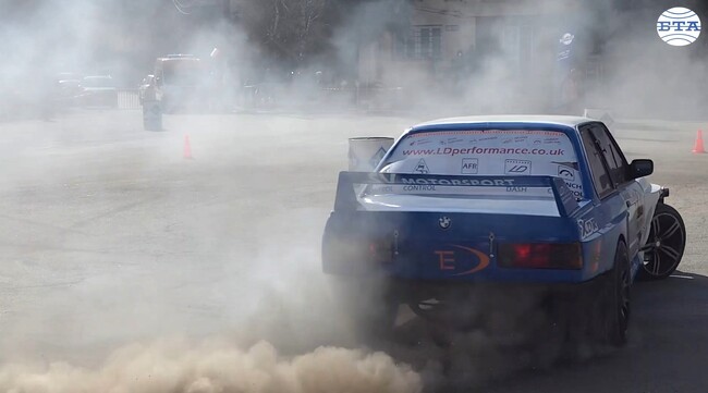 Майсторско автошоу по случай Международния ден на жената се проведе в село Синаговци