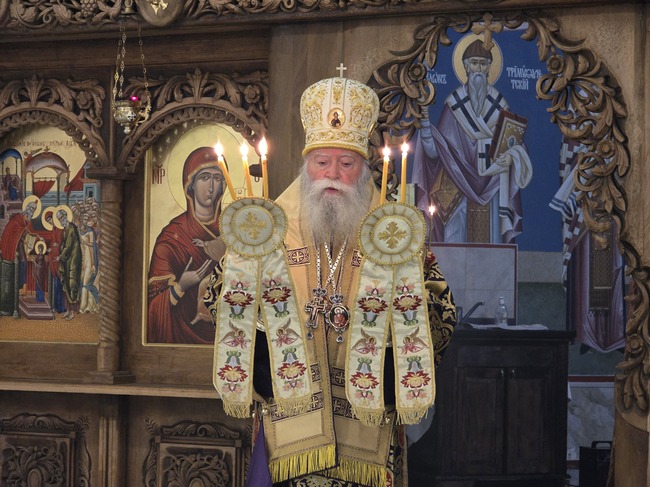 Днешният празник е във връзка с победата на православието над иконоборческата ерес, каза Ловчанският митрополит Гавриил