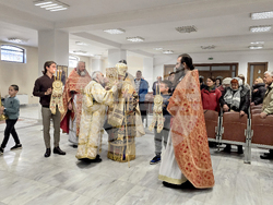 Ловеч - митрополит Гавриил - литургия