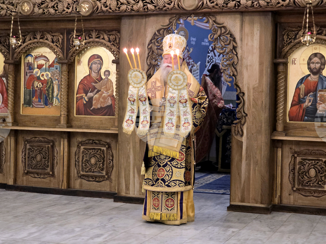 Ловеч - митрополит Гавриил - литургия