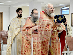 Ловеч - митрополит Гавриил - литургия