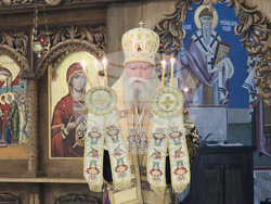 Ловеч - митрополит Гавриил - литургия
