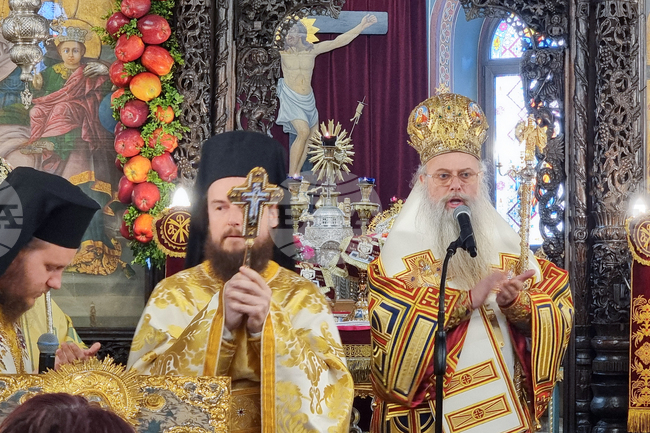 Пловдив - митрополит Николай - молебен