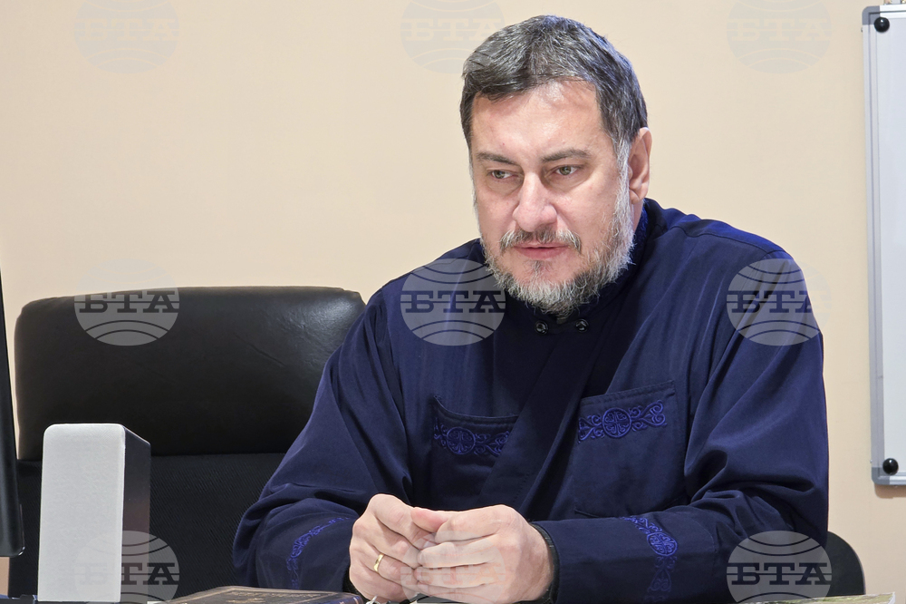 Враца - храм „Св. св. Константин и Елена“ - неделно училище