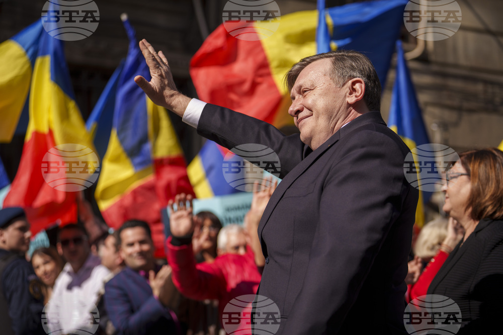 Срещу кандидатурата на Крин Антонеску за президент на Румъния са постъпили две жалби
