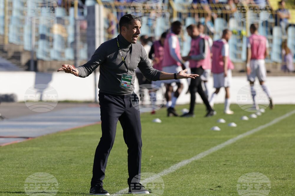 Липсваше ни постоянство, заяви наставникът на Левски Хулио Веласкес след равния резултат в Кърджали срещу Арда