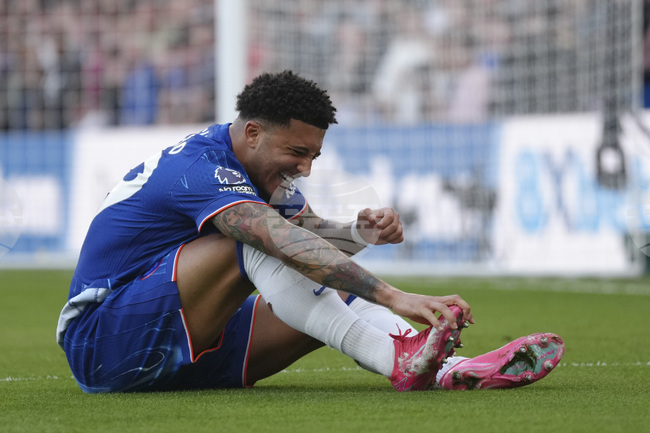 Английският футболист на Челси Джейдън Санчо иска отново да облече екипа на Борусия Дортмунд