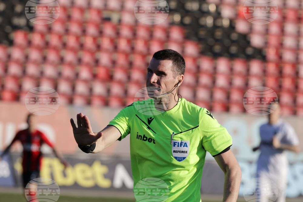 Футбол - „Локомотив“ София - „Лудогорец“